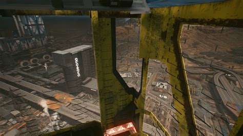 For anyone wondering what's in Megabuilding H4 (that one that's .